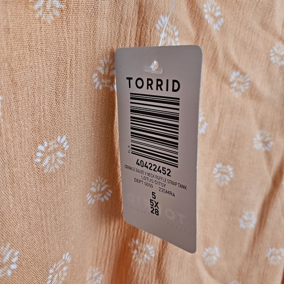 Torrid Washable Crinkle Gauze V-Neck Ruffle Strap Tank - Picture 7 of 12